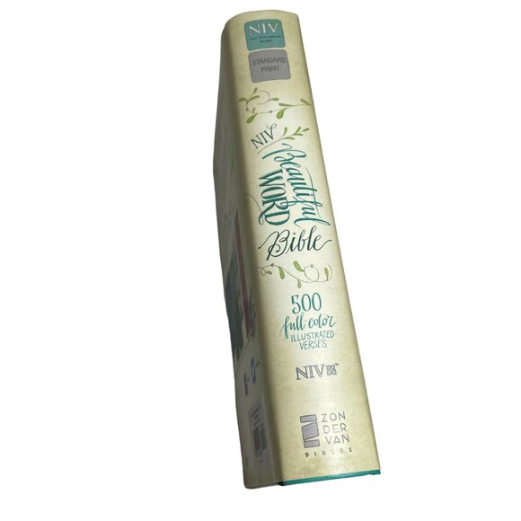 NIV Beautiful Word Illustrated Journaling Bible u Full Color - Picture 4 of 11